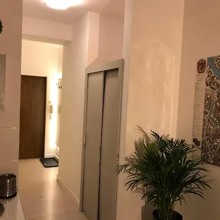Charming Art&plant Modern Studio Oldtown - 2min! Appartamento Breslavia